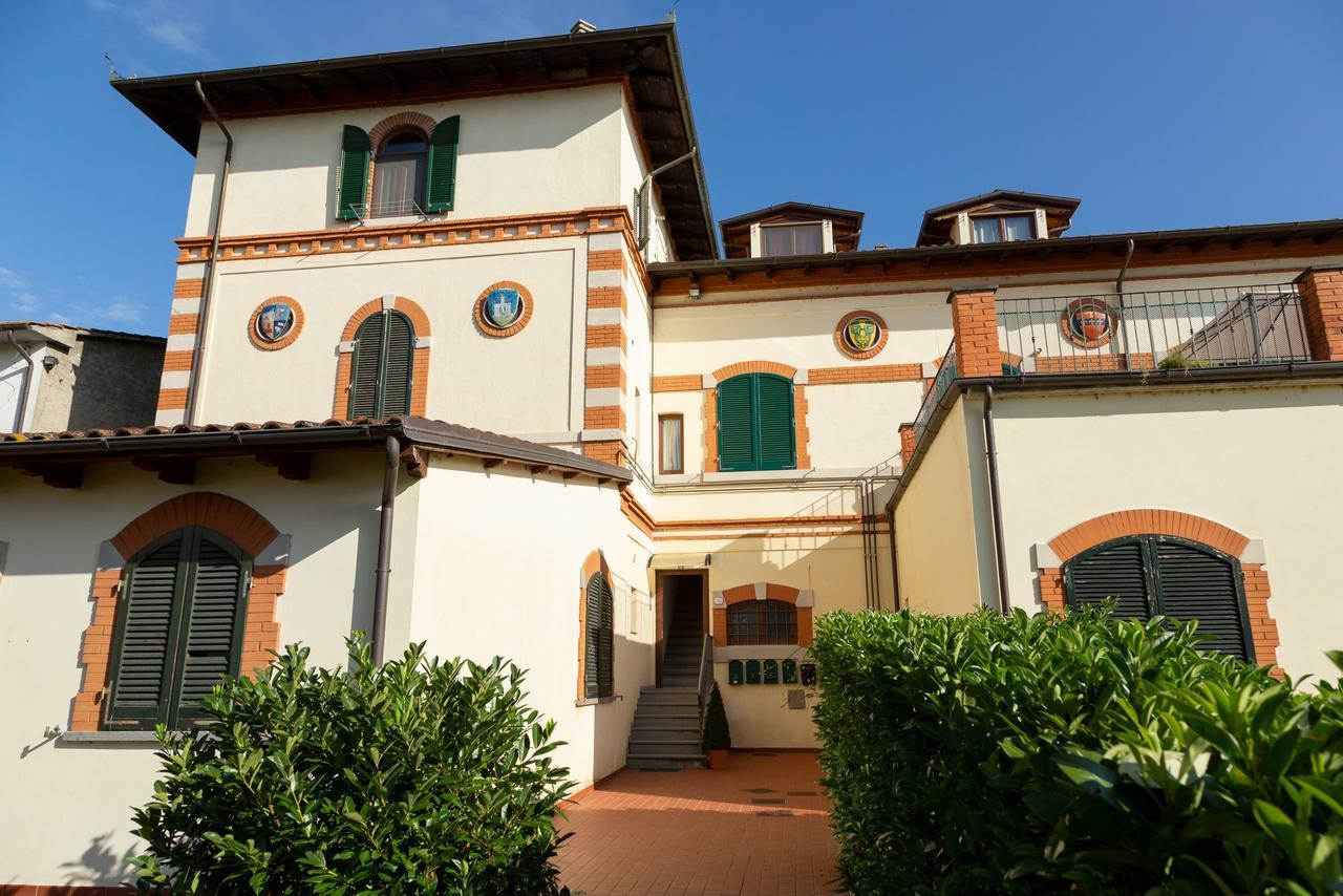 ポッピ Casa Vacanze - Matelda Bed & Breakfast エクステリア 写真